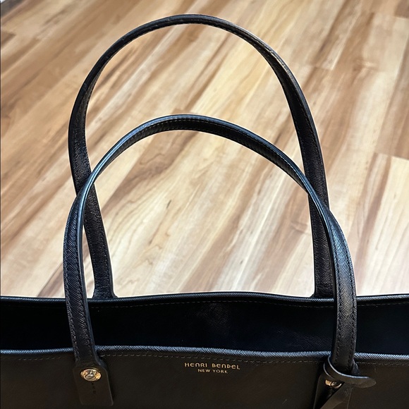 Black Henri Bendel large tote - Picture 16 of 16